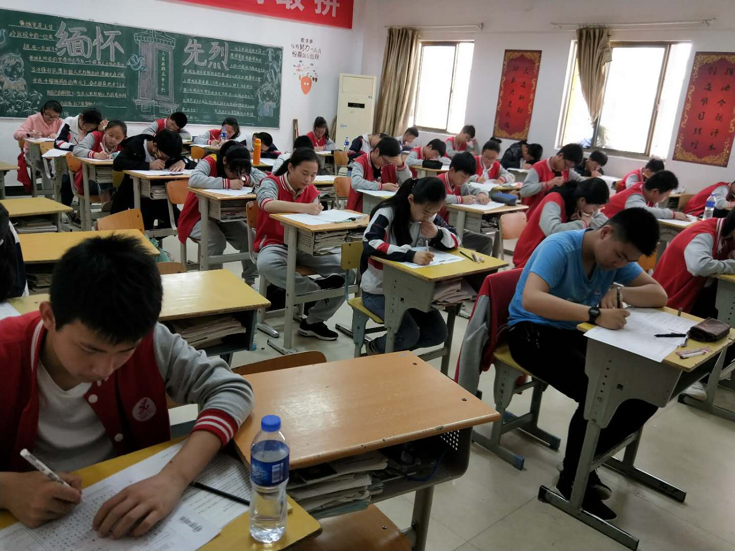 E:\雜項(xiàng)\稿費(fèi)\2019\聚仁堂稿件4月\南昌現(xiàn)代外國語學(xué)校已修改的文章(1)\南昌現(xiàn)代外國語學(xué)校已修改的文章\一朝耕耘 一朝收獲\期中\(zhòng)微信圖片_2019042520395412.jpg E:\雜項(xiàng)\稿費(fèi)\2019\聚仁堂稿件4月\南昌現(xiàn)代外國語學(xué)校已修改的文章(1)\南昌現(xiàn)代外國語學(xué)校已修改的文章\一朝耕耘 一朝收獲\期中\(zhòng)微信圖片_2019042520395412.jpg